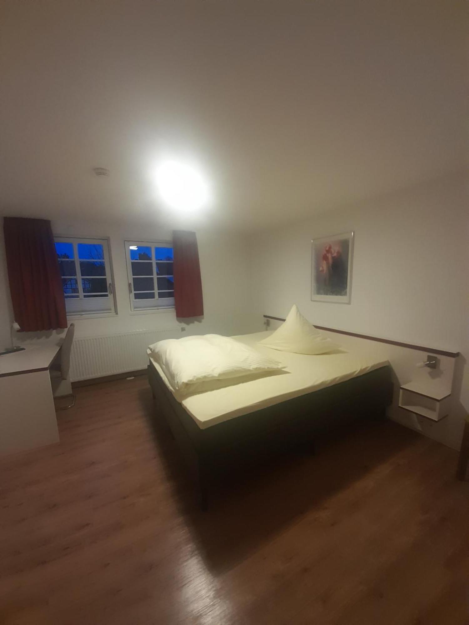 Hotel Adler Бабенхаузен Екстериор снимка